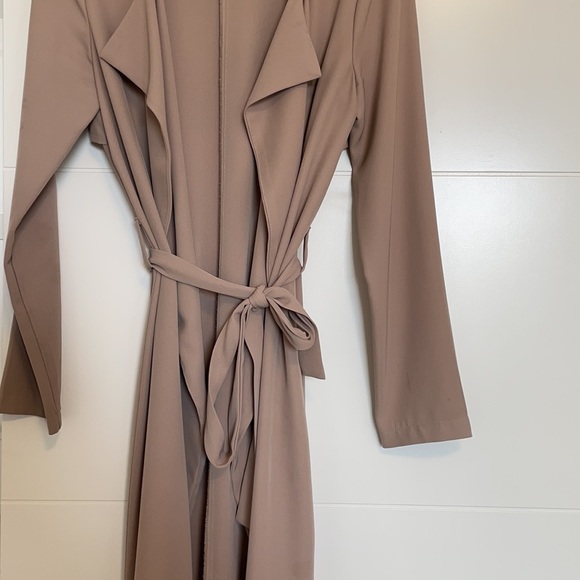 Dress coat! - Picture 2 of 2